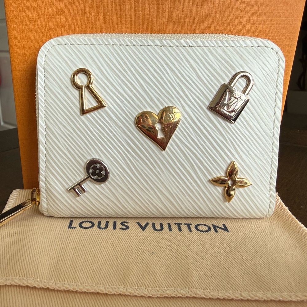 EUC LV Epi Love Lock Compact Coin Wallet
